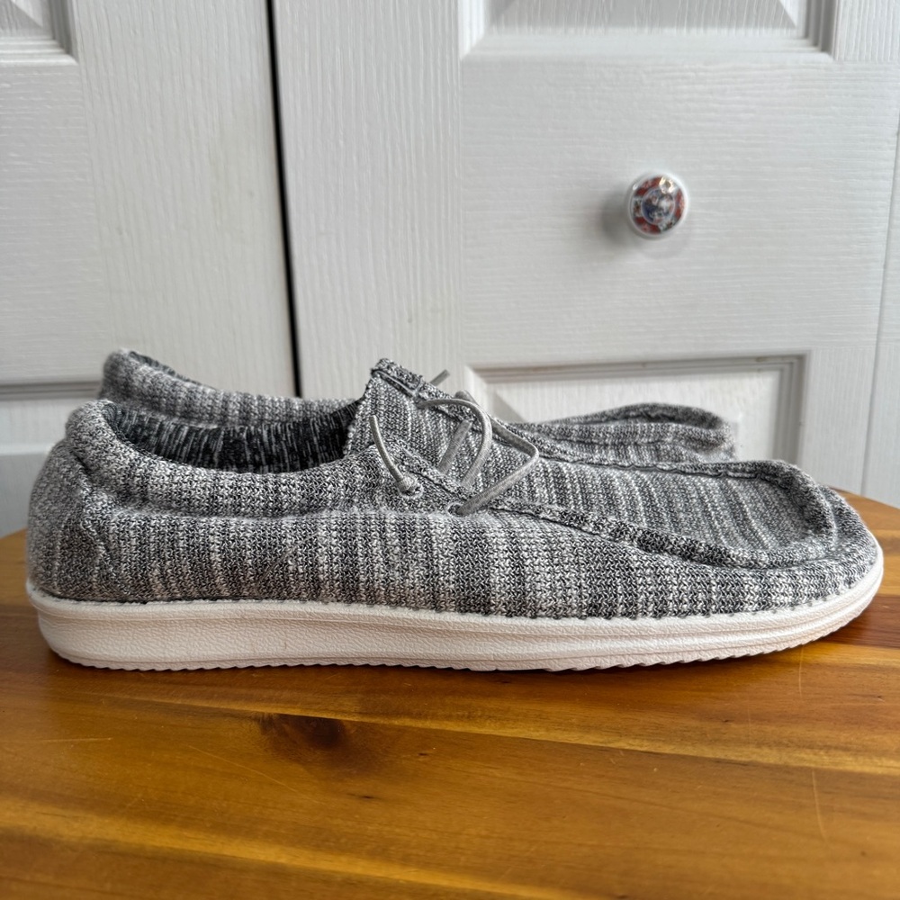 Whitin gray knit slip on shoes EU 44 US 10‎